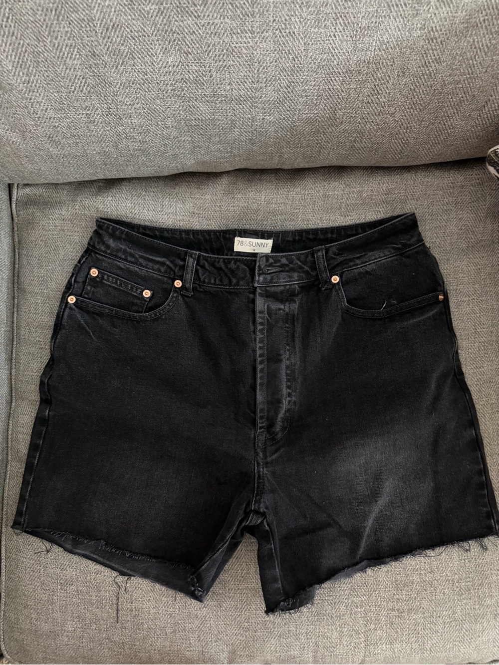 78-Sunny Women's Black High-Rise Cutoff Denim Shorts
